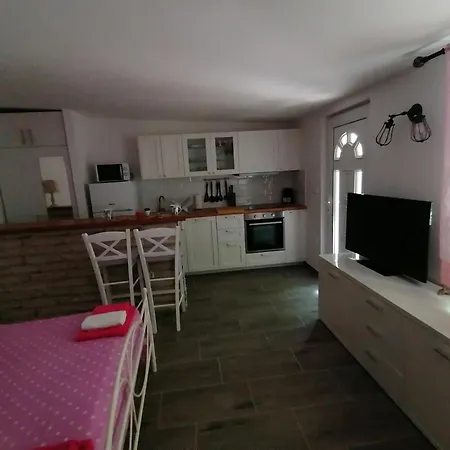 Antonio Apartman *